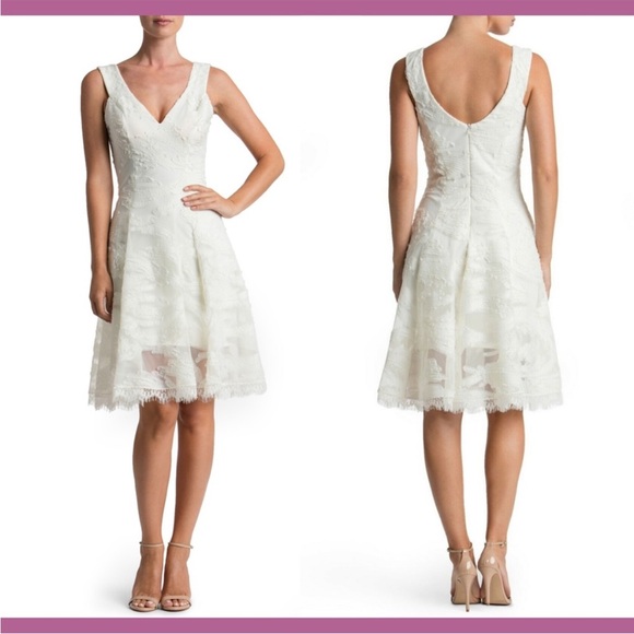 DRESS the POPULATION NWT Ivory Maya Lace Mesh Overlay Fit 'n Flare Dress, M - Picture 1 of 16